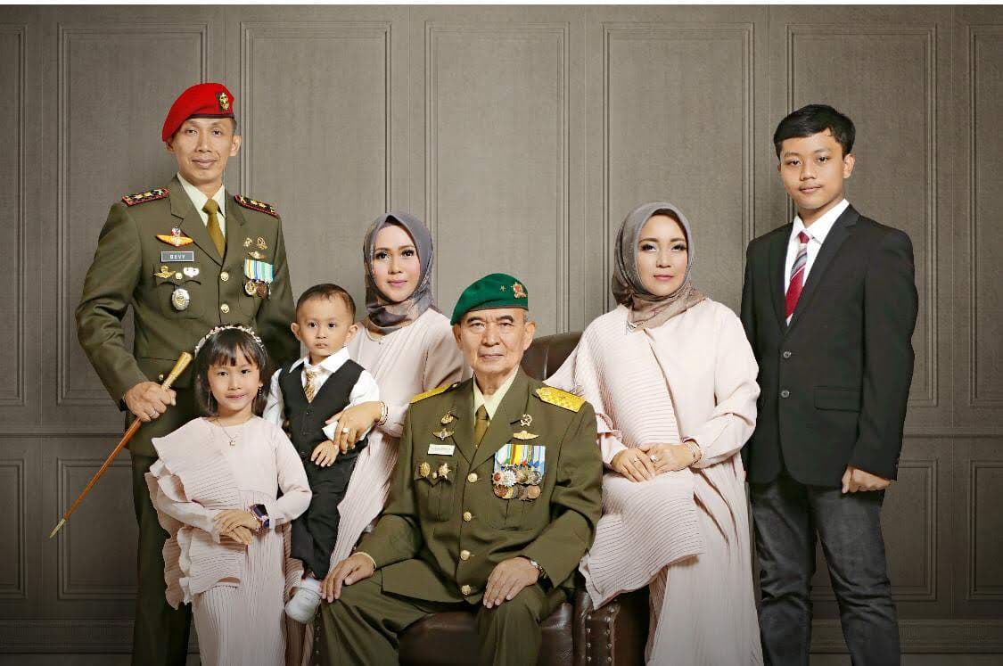 Foto Keluarga (Maret)