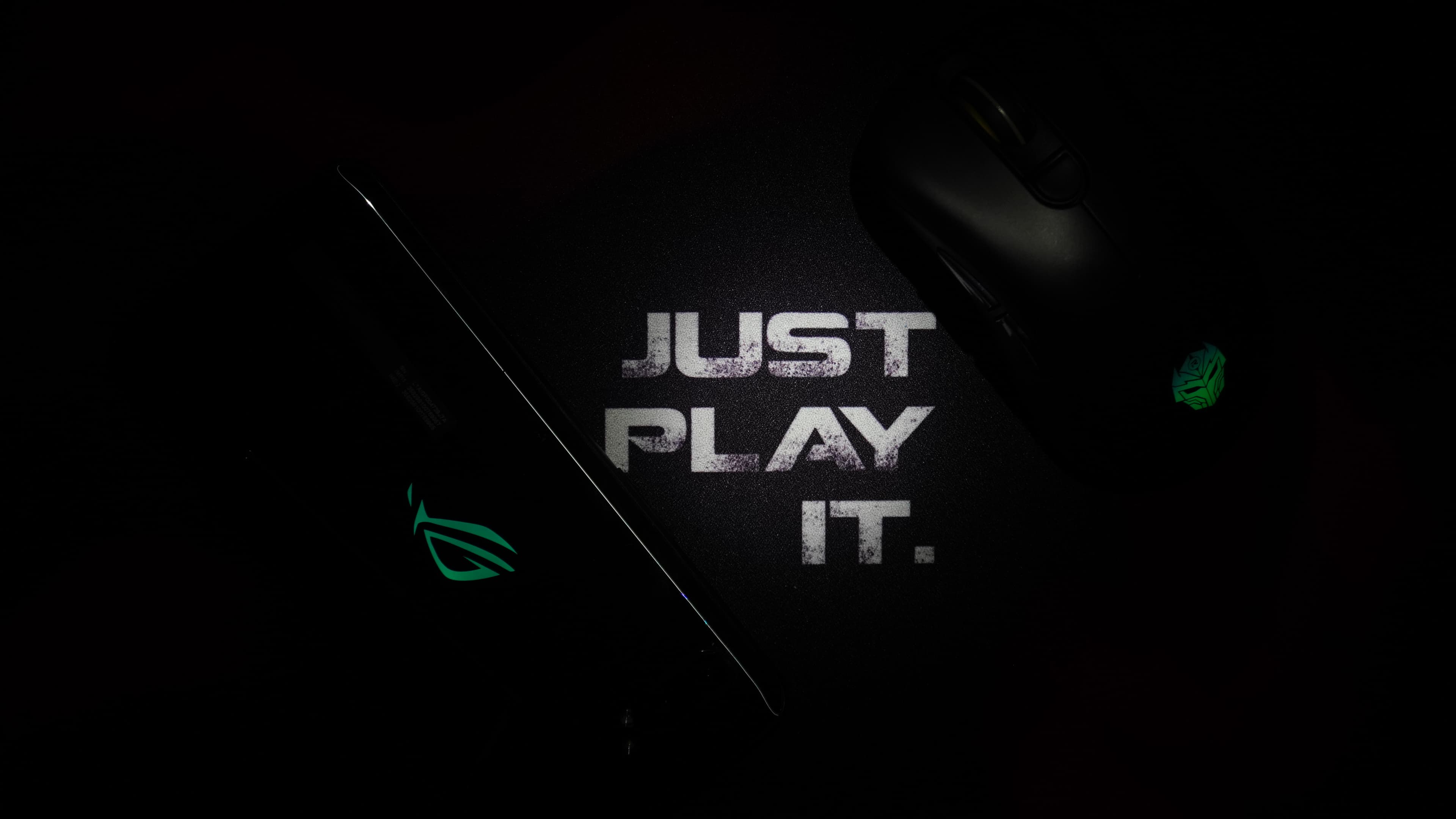 ROG Phone II x Daxa Pro